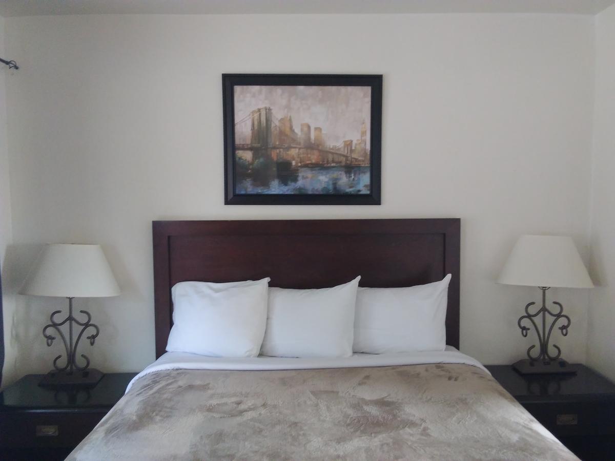 Bay Bridge Motel North Bend Extérieur photo