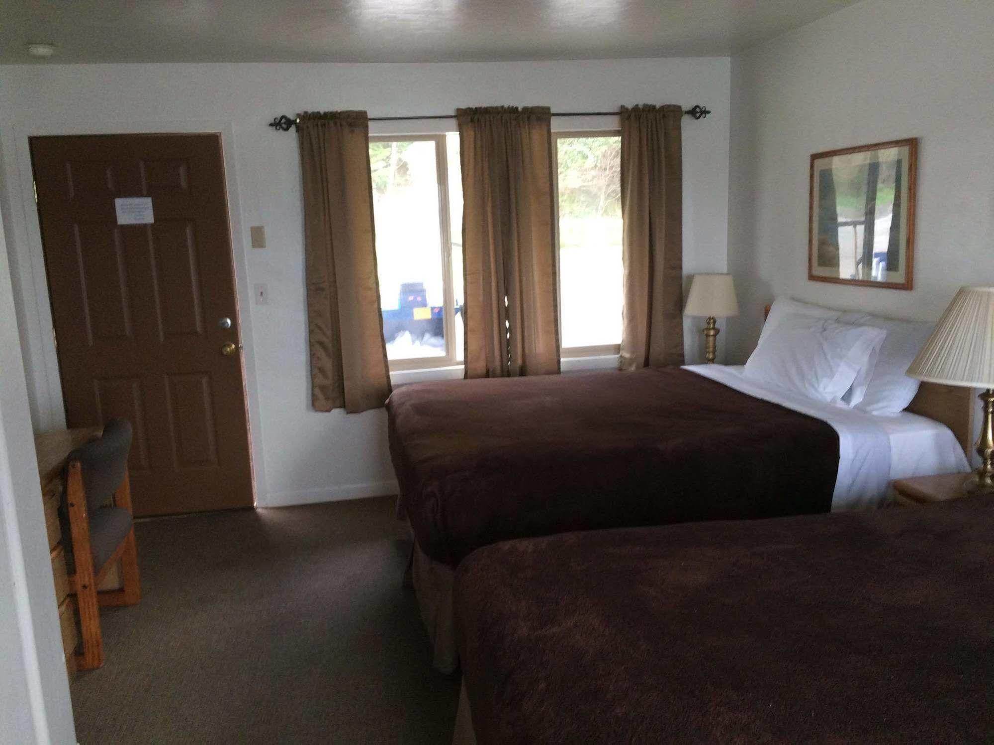Bay Bridge Motel North Bend Extérieur photo